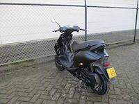 Piaggio - bromscooter - zip - scooter - afbeelding 2 van  11