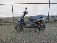 Piaggio - bromscooter - zip - scooter - afbeelding 1 van  11