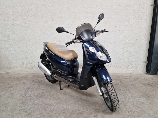 Piaggio - carnaby - 125cc - 4t motorscooter 01mnrf - afbeelding 4 van  8