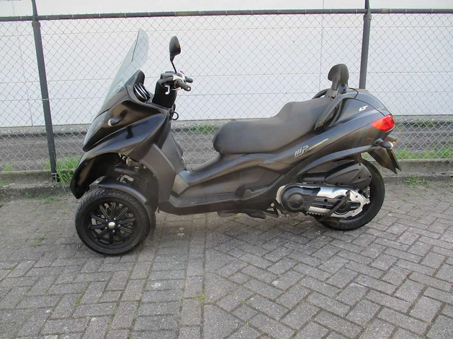 Piaggio - driewieler motorscooter - 400 ie lt mp3 - motorfiets - afbeelding 1 van  15