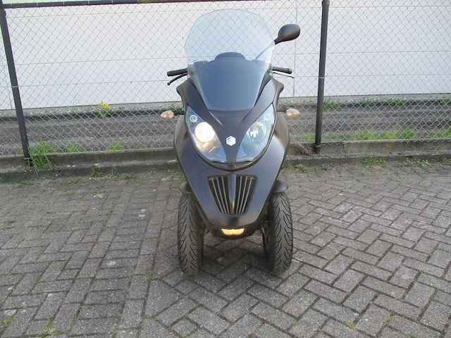 Piaggio - driewieler motorscooter - 400 ie lt mp3 - motorfiets - afbeelding 11 van  15