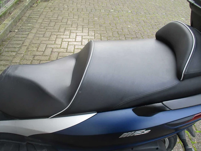 Piaggio - driewieler motorscooter - mp3 500 hpe abs/asr - motorfiets - afbeelding 3 van  12
