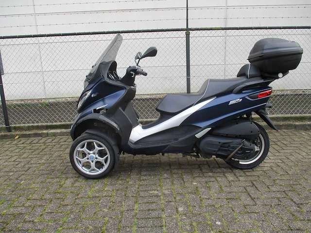 Piaggio - driewieler motorscooter - mp3 500 hpe abs/asr - motorfiets - afbeelding 1 van  12
