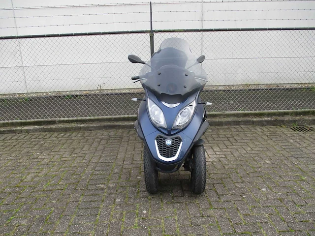 Piaggio - driewieler motorscooter - mp3 500 hpe abs/asr - motorfiets - afbeelding 6 van  12