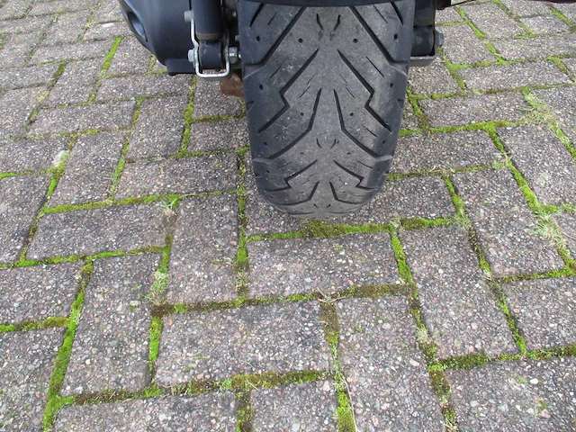 Piaggio - driewieler motorscooter - mp3 500 hpe abs/asr - motorfiets - afbeelding 12 van  12