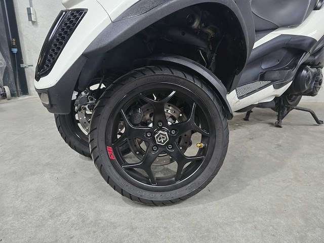 Piaggio - motorscooter - 400 lt mp3 - autorijbewijs 3xxr00 - afbeelding 7 van  11