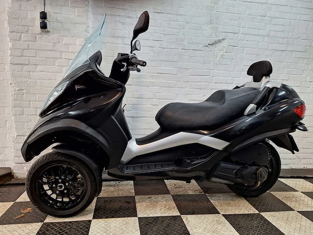Piaggio - motorscooter - mp3 - piaggio mp3 motorscooter autokenteken lt - afbeelding 1 van  7