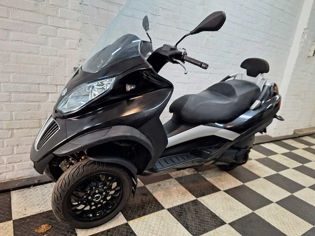 Piaggio - motorscooter - mp3 - piaggio mp3 motorscooter autokenteken lt - afbeelding 2 van  7