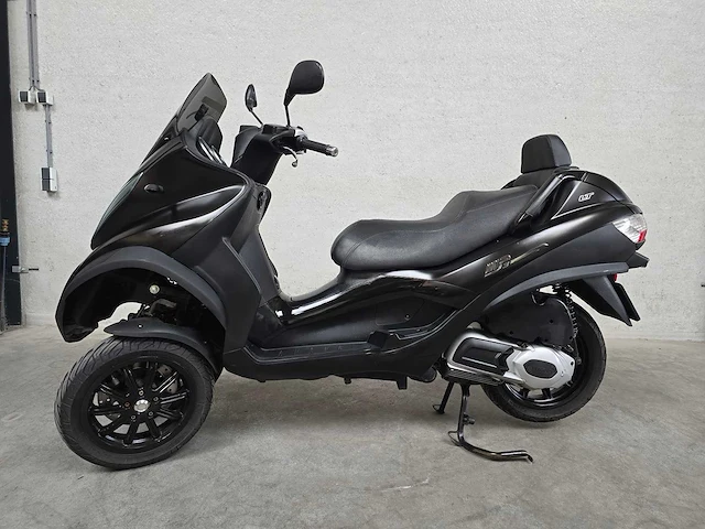 Piaggio - mp3 - 250 lt - 4t (autorijbewijs) h186nt - afbeelding 1 van  7