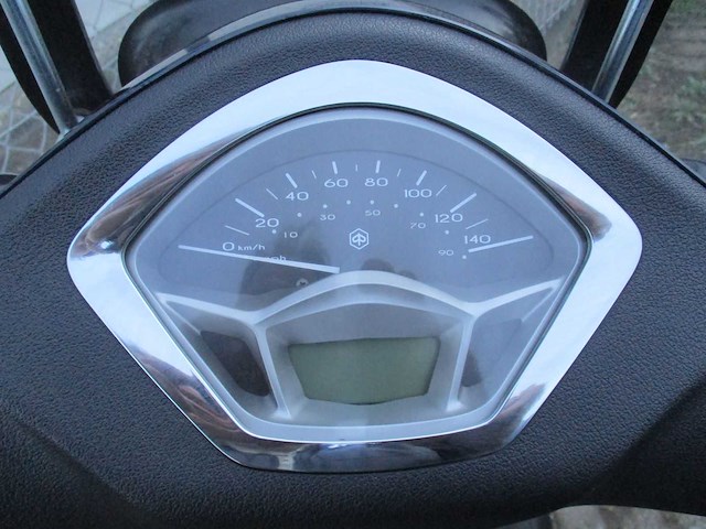 Piaggio - scooter - 125 liberty abs iget - motorfiets - afbeelding 3 van  11