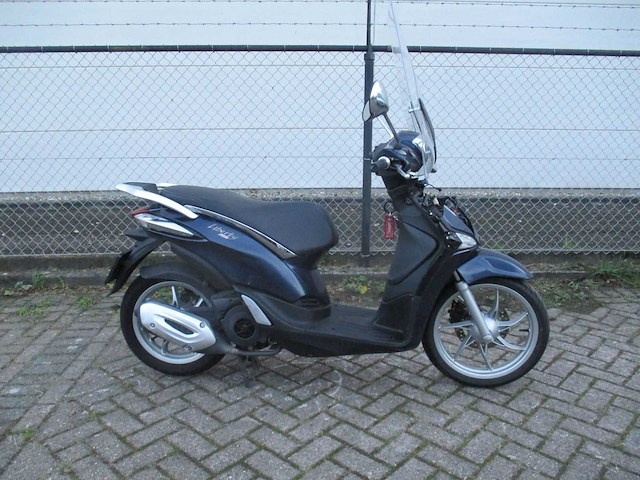 Piaggio - scooter - 125 liberty abs iget - motorfiets - afbeelding 8 van  11