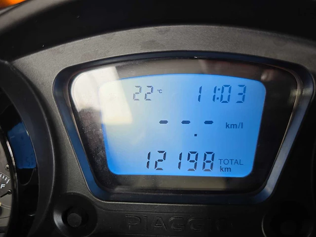 Piaggio - scooter - 300 mp3 hpe - 4t 300cc z634lx - afbeelding 3 van  11