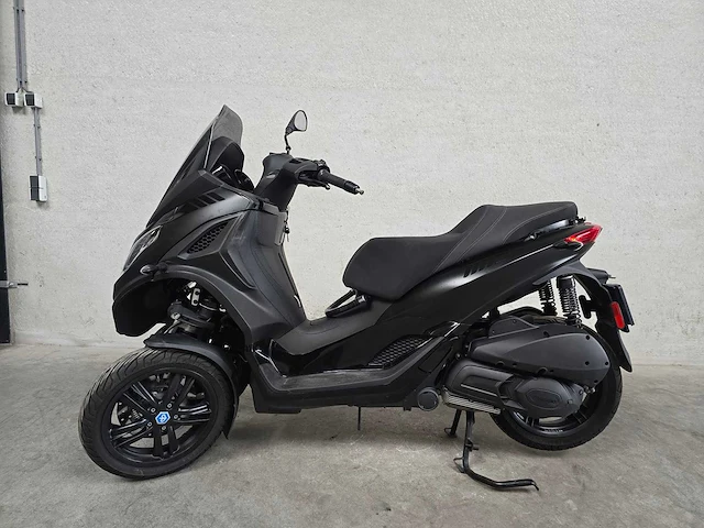 Piaggio - scooter - 300 mp3 hpe - 4t 300cc z634lx - afbeelding 1 van  11