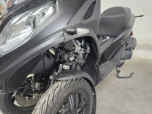 Piaggio - scooter - 300 mp3 hpe - 4t 300cc z634lx - afbeelding 7 van  11