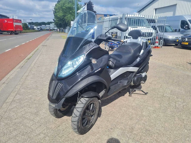 Piaggio - scooter - 400 lt mp3 - gk-704-t - afbeelding 1 van  8
