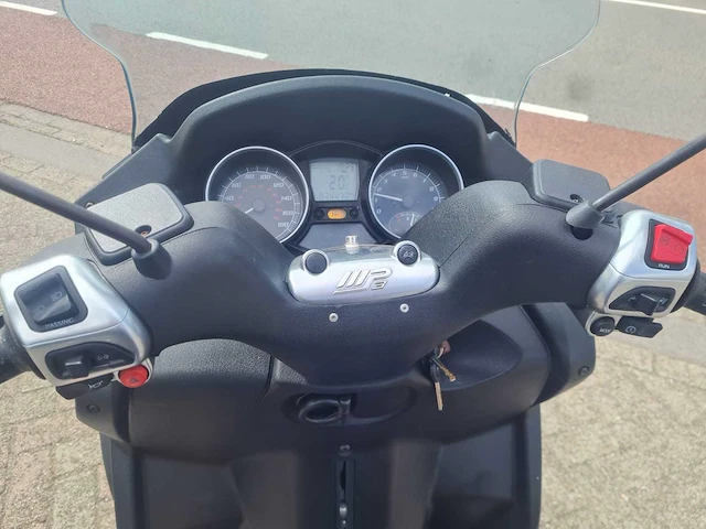 Piaggio - scooter - 400 lt mp3 - gk-704-t - afbeelding 8 van  8