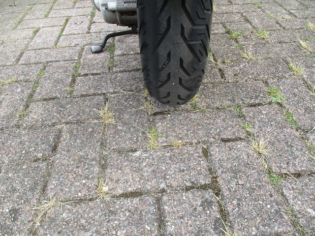 Piaggio - snorscooter - fly 4t - scooter - afbeelding 9 van  11