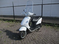 Piaggio - snorscooter - fly 4t - scooter - afbeelding 3 van  10