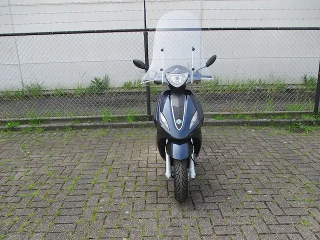Piaggio - snorscooter - new fly 4t - scooter - afbeelding 5 van  11