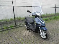 Piaggio - snorscooter - new fly 4t - scooter - afbeelding 7 van  11