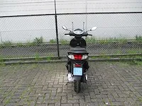 Piaggio - snorscooter - new fly 4t - scooter - afbeelding 10 van  11