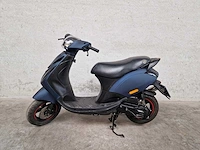 Piaggio - snorscooter - zip 2t - 25km uitvoering dn913s - afbeelding 1 van  7