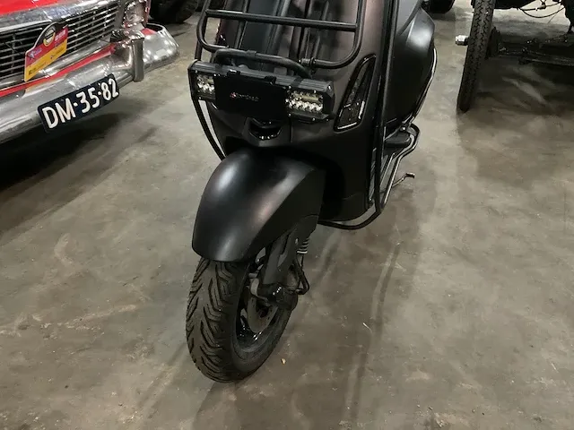 Piaggio - vespa sprint - scooter - afbeelding 9 van  19