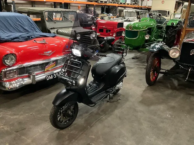 Piaggio - vespa sprint - scooter - afbeelding 1 van  19