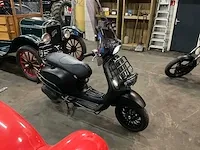 Piaggio - vespa sprint - scooter - afbeelding 13 van  19