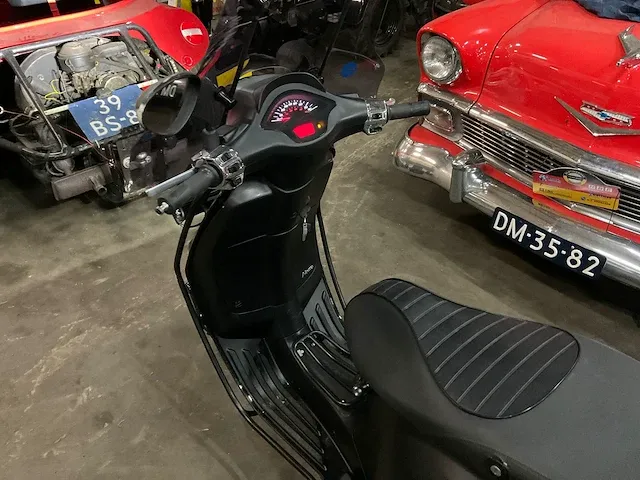 Piaggio - vespa sprint - scooter - afbeelding 19 van  19
