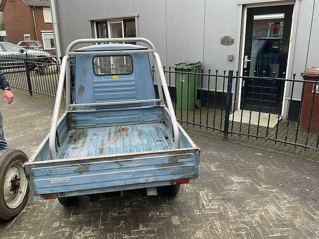 Piaggio 3 wieler oldtimer - afbeelding 6 van  11