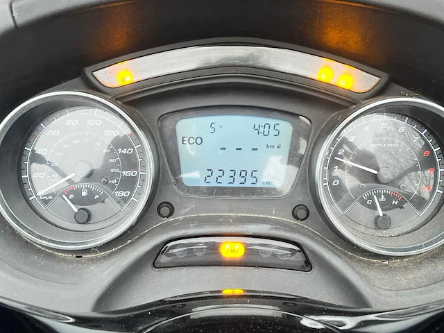 Piaggio 500 lt mp3 sport abs, automaat, rz-672-b - afbeelding 9 van  9
