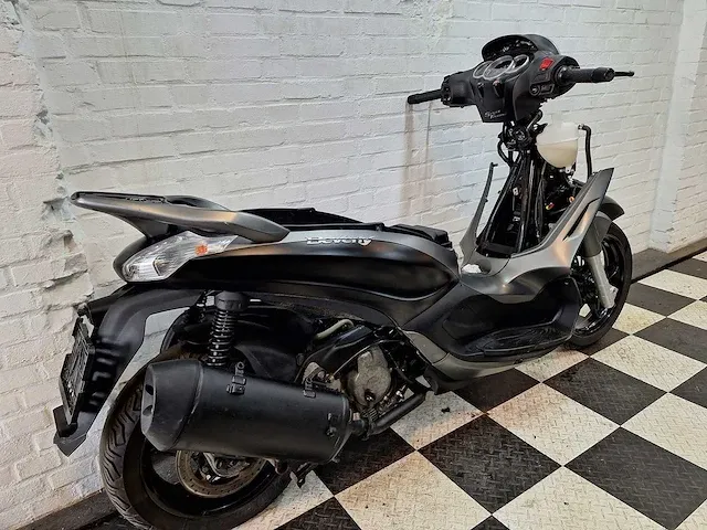 Piaggio beverly 350ie sports touring police motorscooter - afbeelding 6 van  7