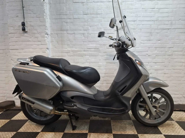 Piaggio beverly m28 motorscooter - afbeelding 4 van  6