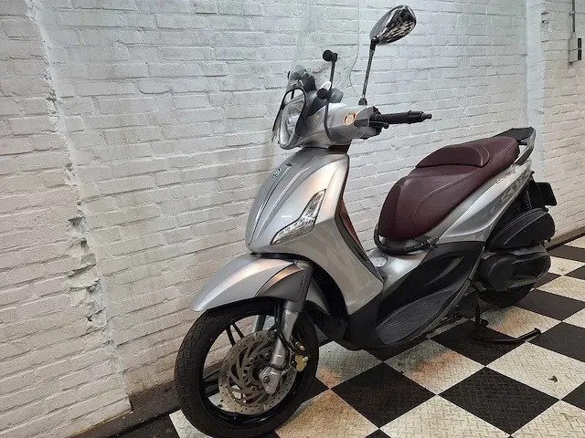 Piaggio beverly sport touring 350 cc motorscooter - afbeelding 2 van  7