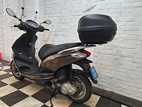 Piaggio fly 25 km snorscooter 4takt - afbeelding 3 van  7