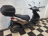 Piaggio fly 25 km snorscooter 4takt - afbeelding 5 van  7