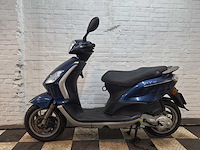 Piaggio fly 25 km snorscooter 4takt - afbeelding 1 van  7