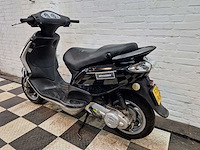 Piaggio fly 45 km bromscooter 2takt - afbeelding 3 van  7