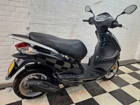 Piaggio fly 45 km bromscooter 4takt - afbeelding 5 van  7