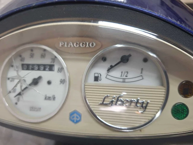 Piaggio liberty 45 km bromscooter 2takt - afbeelding 4 van  7