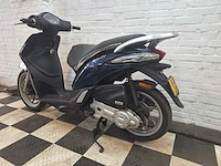 Piaggio liberty 45 km bromscooter 4takt - afbeelding 3 van  7