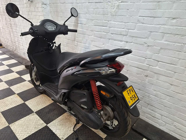 Piaggio liberty s 45 km bromscooters 4takt - afbeelding 2 van  7