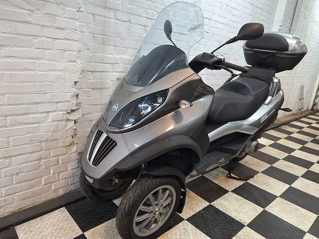 Piaggio m64 mp3 lt motorscooter - afbeelding 2 van  7