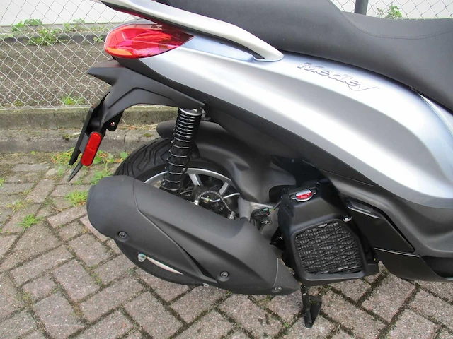 Piaggio medley 200 - motorscooter - abs - motorfiets - afbeelding 2 van  15