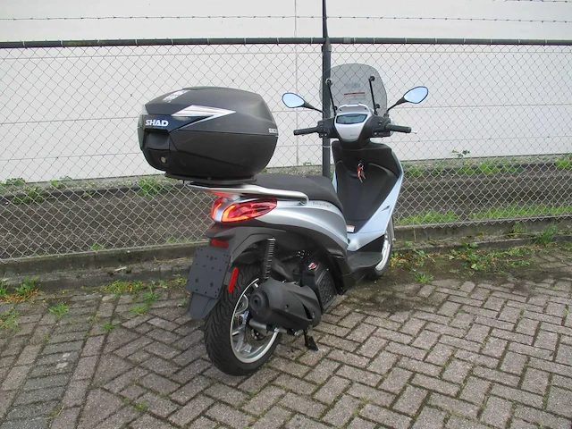 Piaggio medley 200 - motorscooter - abs - motorfiets - afbeelding 3 van  15