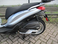 Piaggio medley 200 - motorscooter - abs - motorfiets - afbeelding 8 van  15