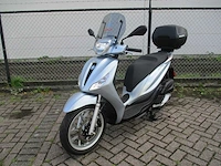 Piaggio medley 200 - motorscooter - abs - motorfiets - afbeelding 10 van  15