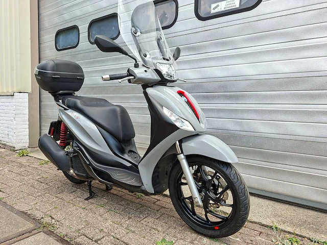 Piaggio medley s 125cc motorscooter - afbeelding 7 van  7