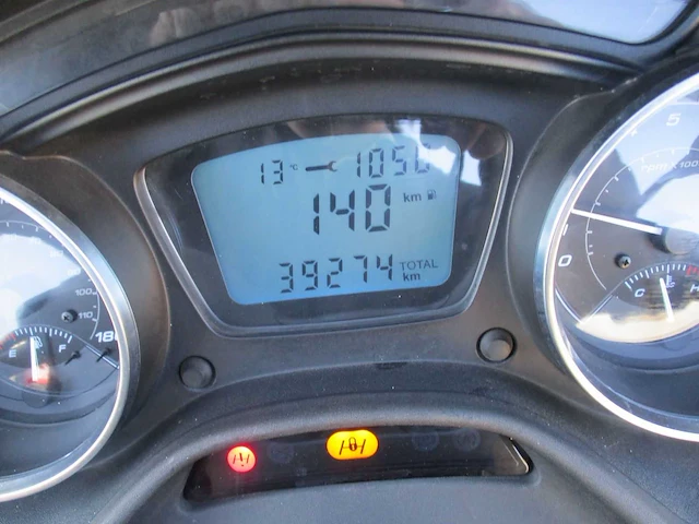 Piaggio mp3 - driewieler motorscooter - 350 abs/asr - motorfiets - afbeelding 9 van  17